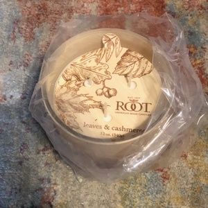 Root Candle: Autumn and Fall Collection - Leaves and Cashmere